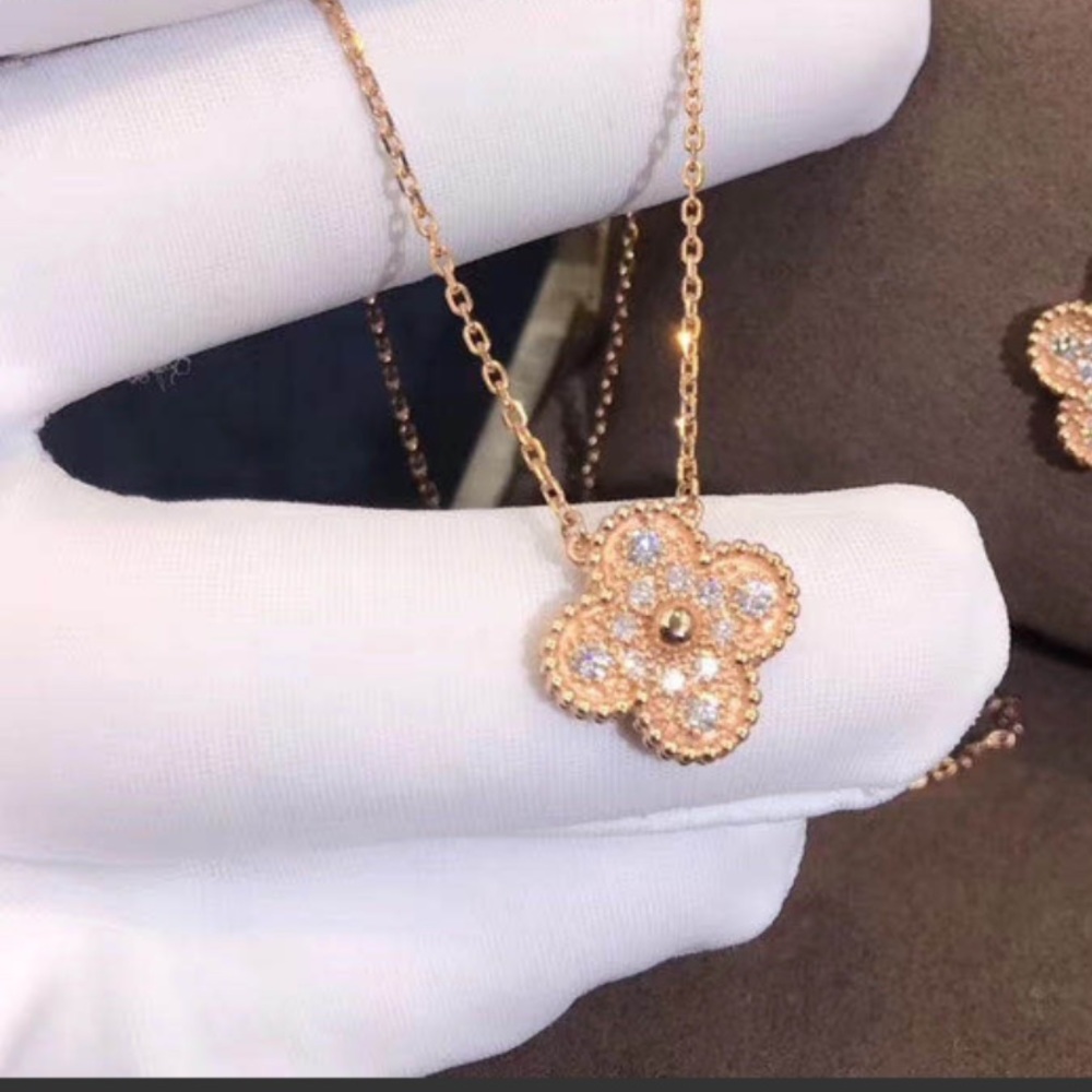 VCA Alhambra clover rose gold 14k van cleef